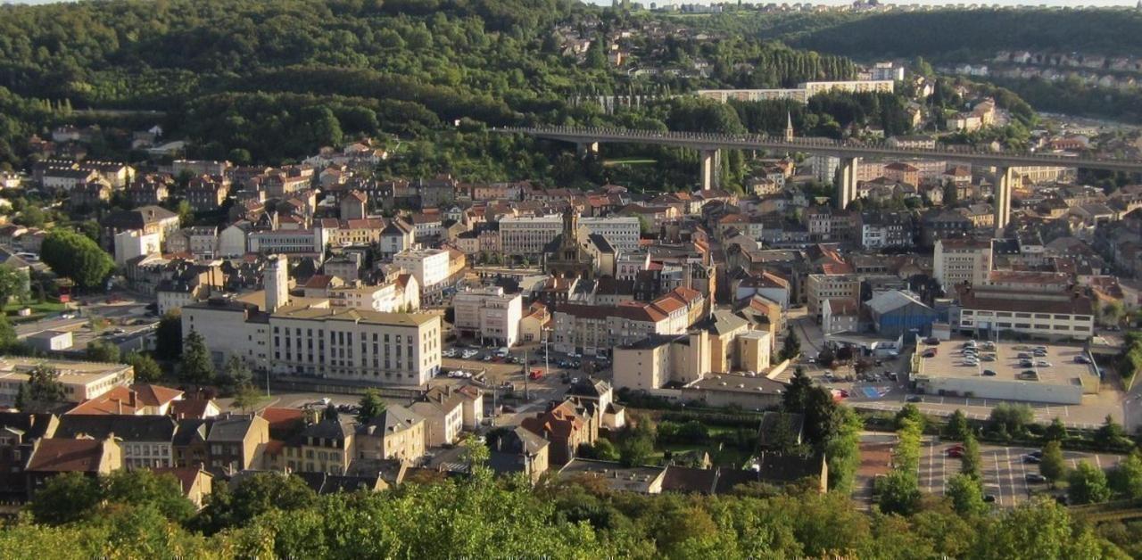 V4 - Chambre Double - 5 Minutes Du Luxembourg Apartman Villerupt Kültér fotó